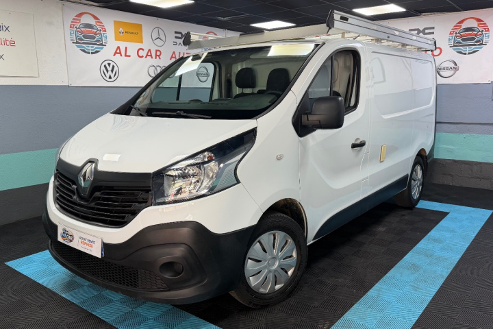 RENAULT TRAFIC FOURGON